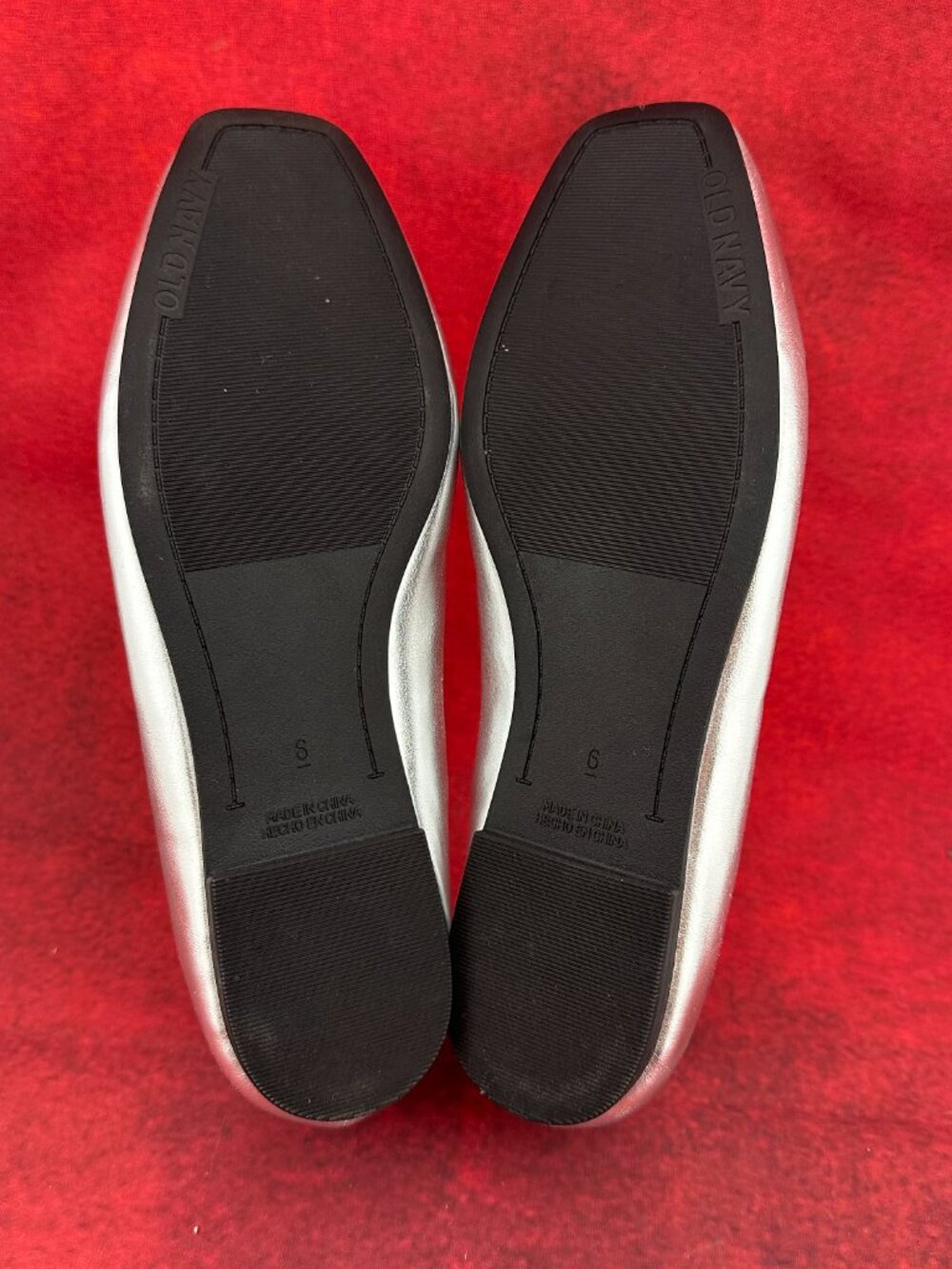 OLD NAVY MARY JANES WOMEN BALLET FLATS METALIC SLIVER FINISH SQUARE TOE SIZE 6 - Picture 6 of 9